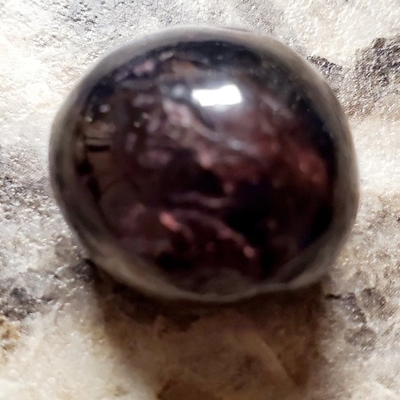 Star Garnet Tumble - Picture 3 of 3